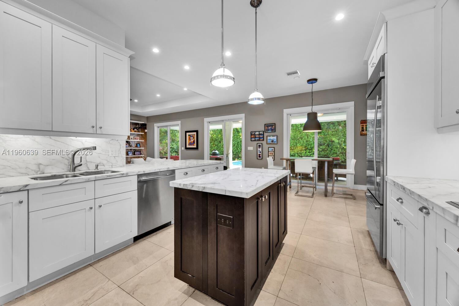 BEVERLY GARDENS - Residential