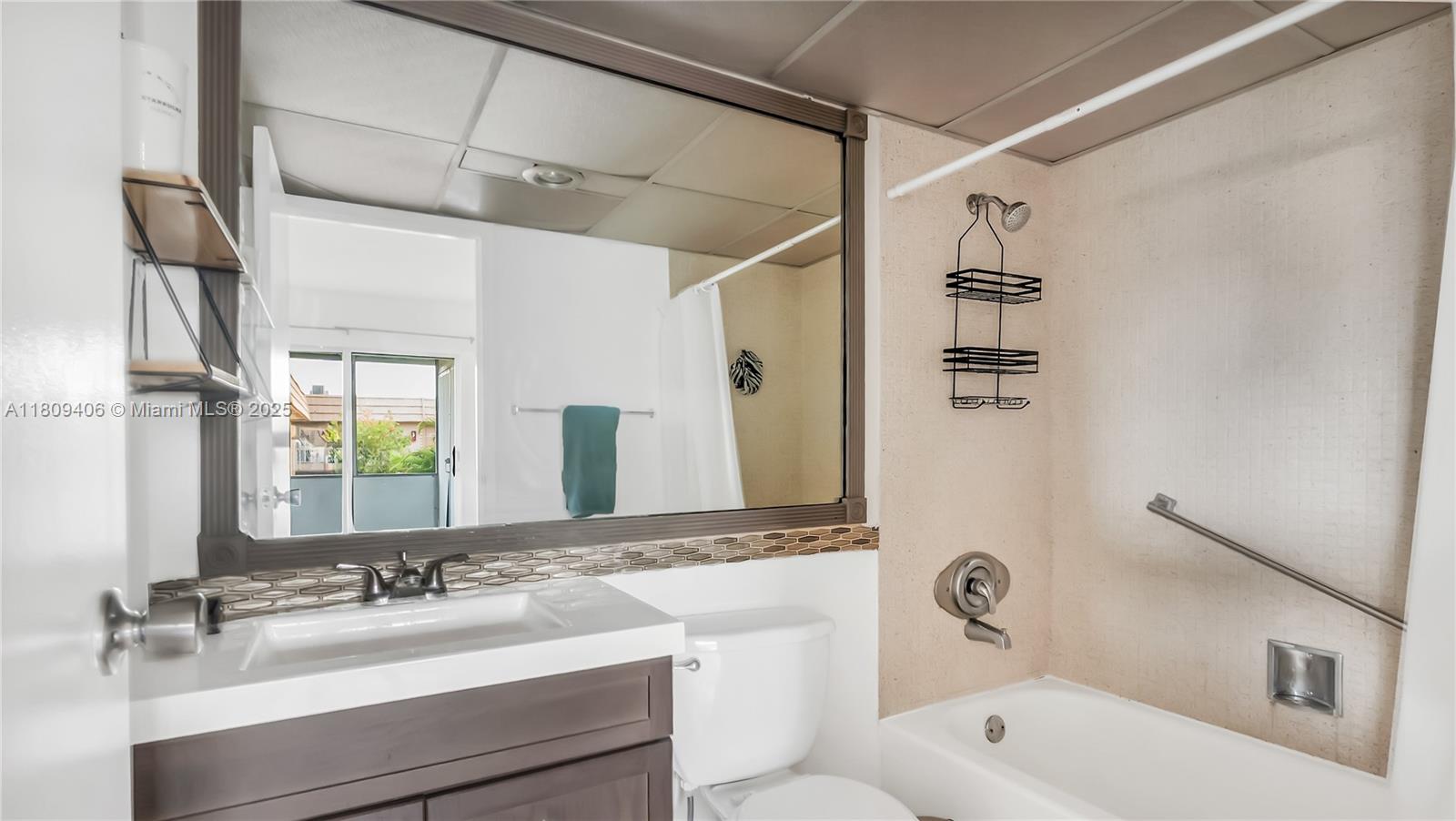 KINGS POINT BRITTANY COND - Residential