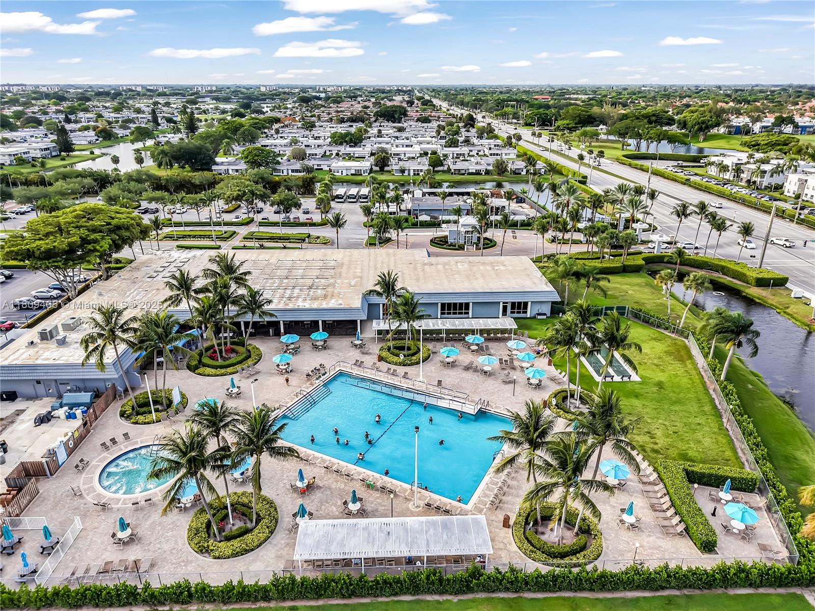 KINGS POINT BRITTANY COND - Residential