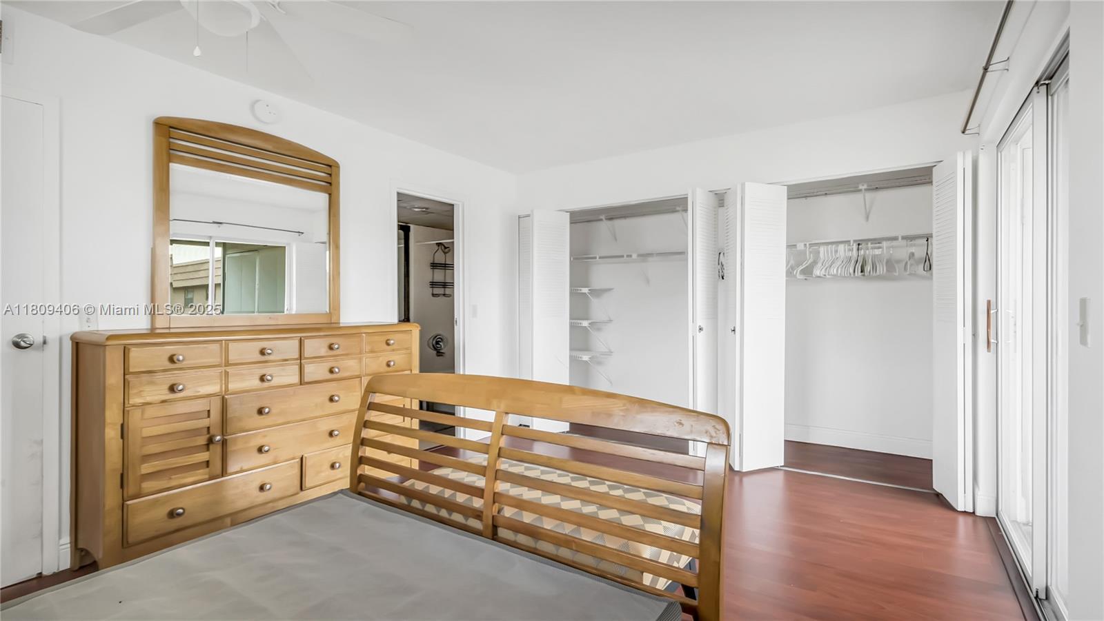 KINGS POINT BRITTANY COND - Residential