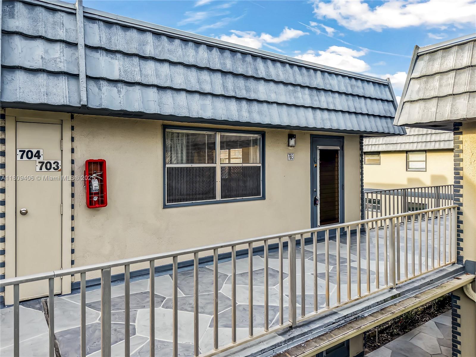 KINGS POINT BRITTANY COND - Residential