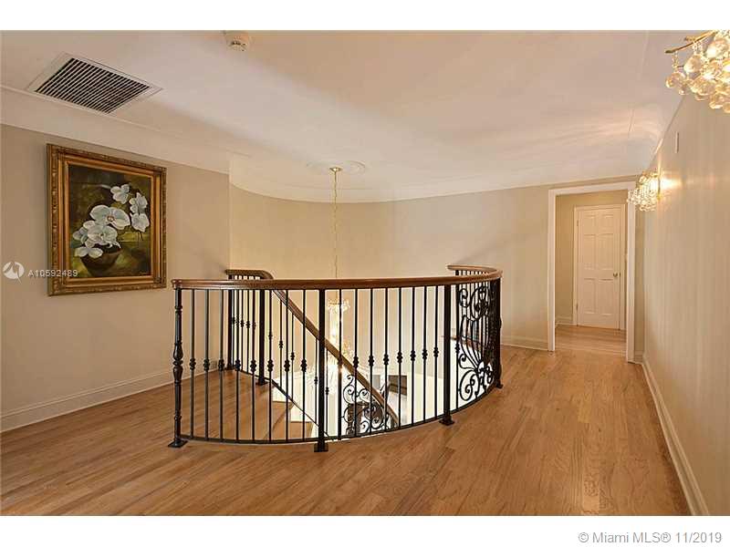 SUNRISE KEY 45-6 B - Residential