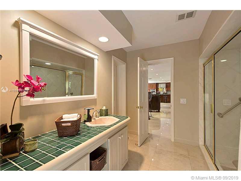 SUNRISE KEY 45-6 B - Residential