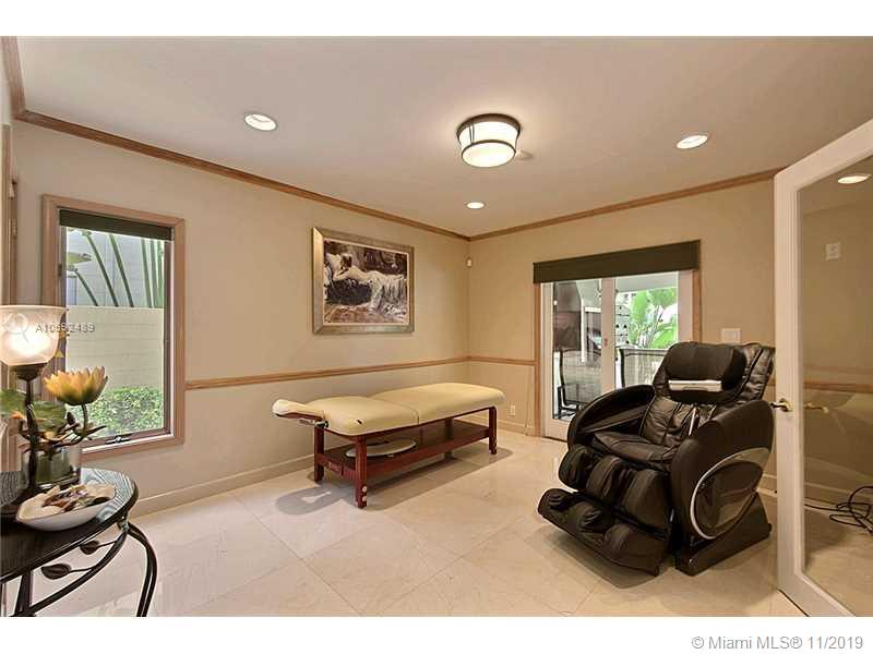 SUNRISE KEY 45-6 B - Residential