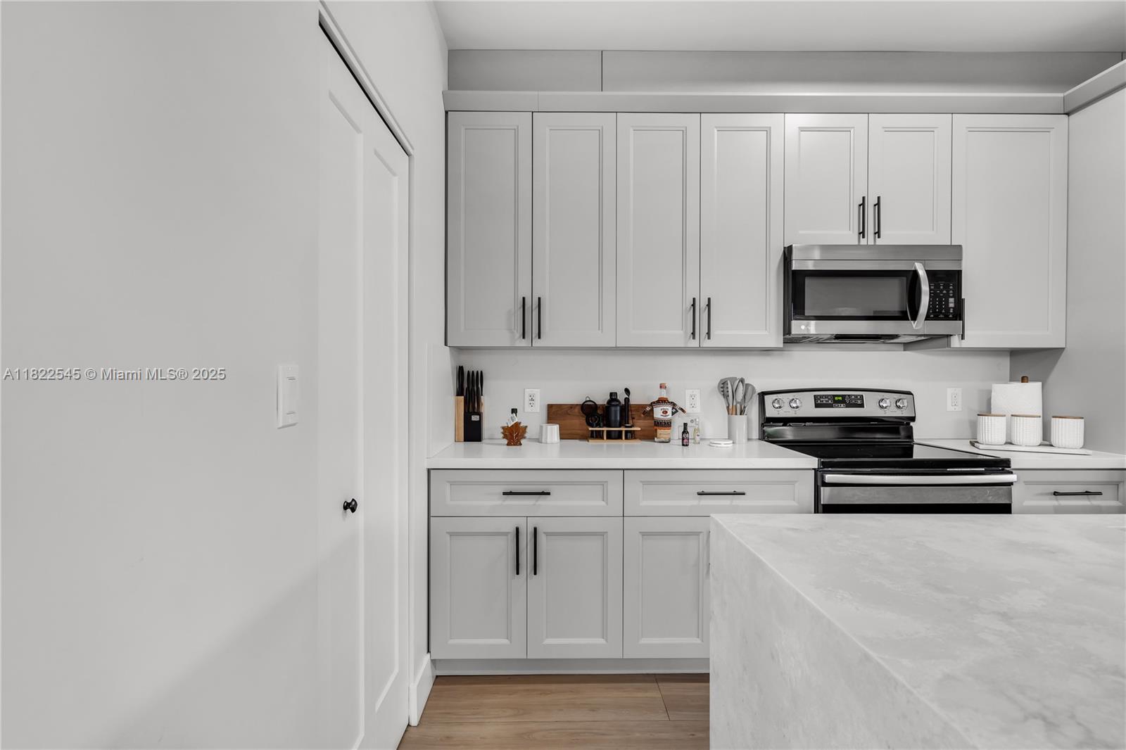 BIRD ROAD HIGHLANDS - Residential Lease