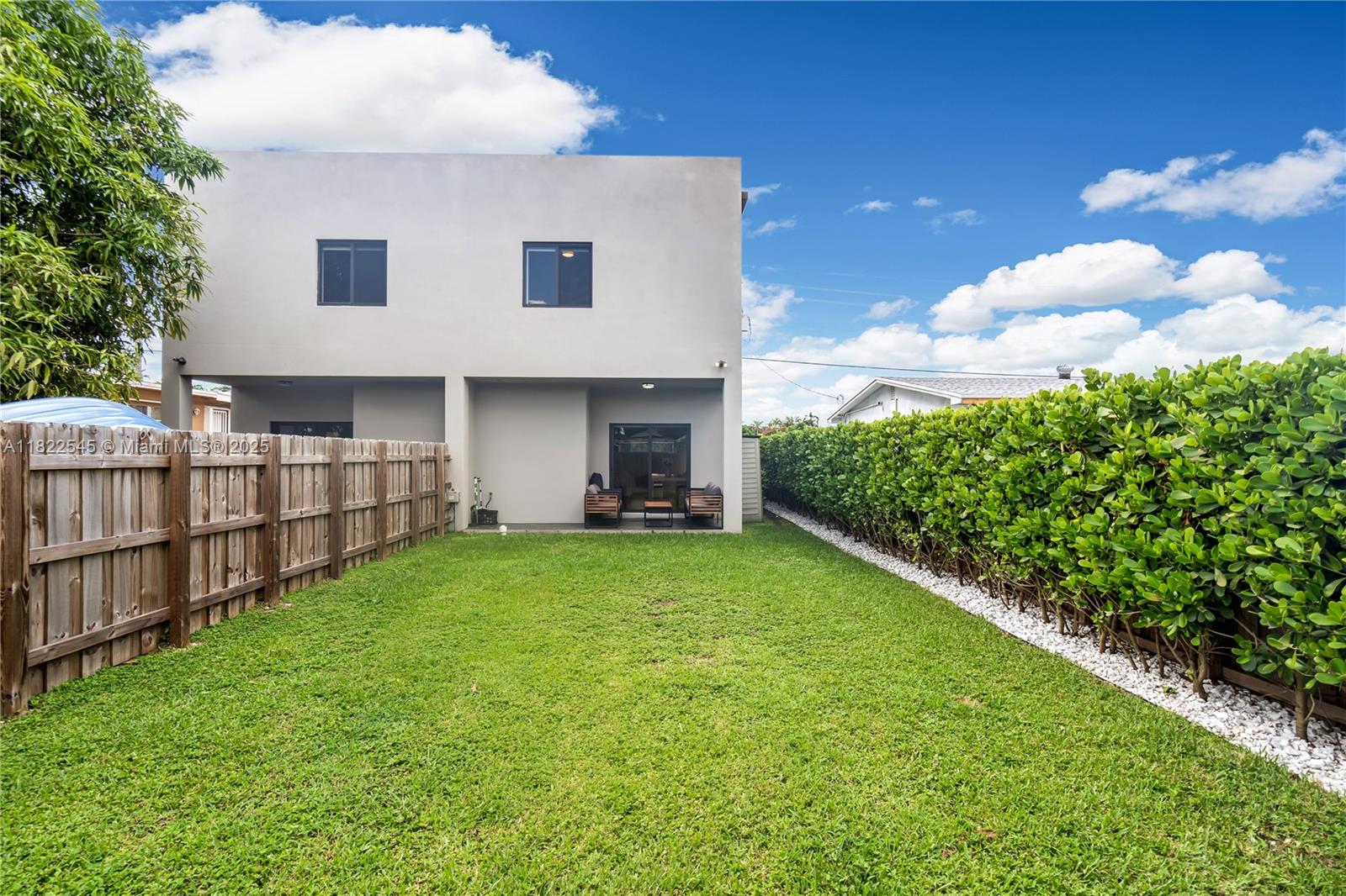 BIRD ROAD HIGHLANDS - Residential Lease