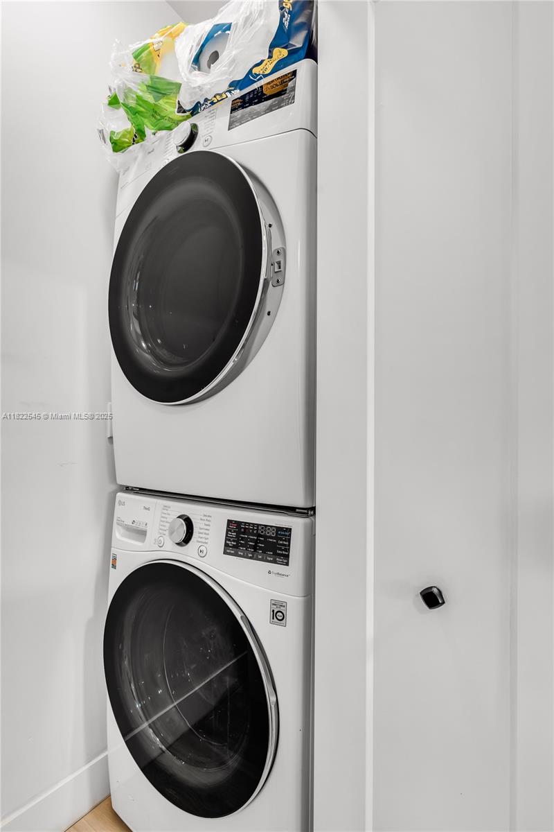 BIRD ROAD HIGHLANDS - Residential Lease