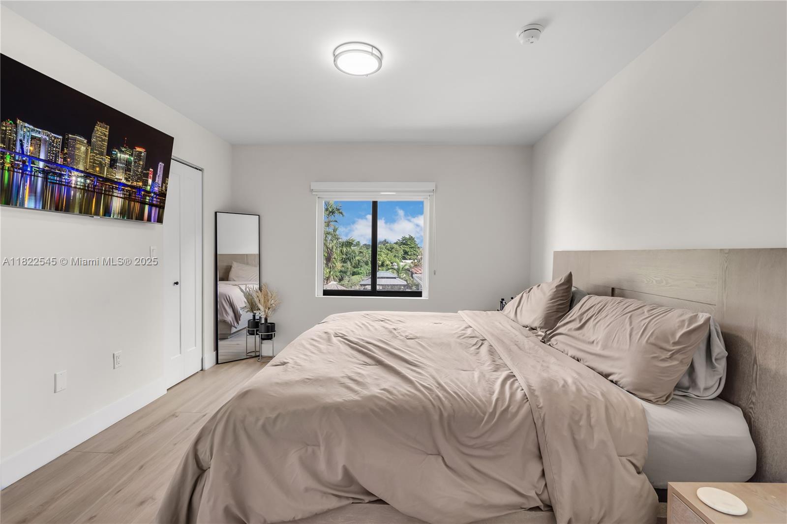 BIRD ROAD HIGHLANDS - Residential Lease