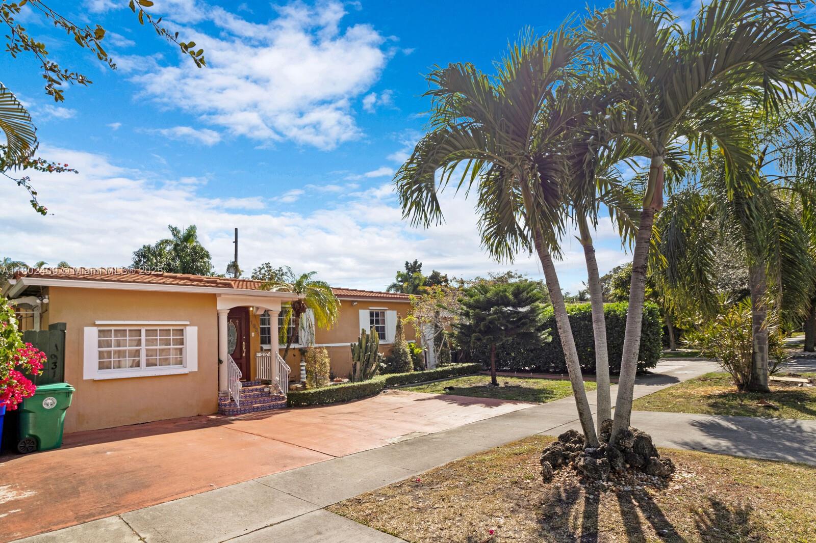 1931 Coral Gate Dr, Miami, FL, 33145/$950,000 2 1931 Coral Gate Dr