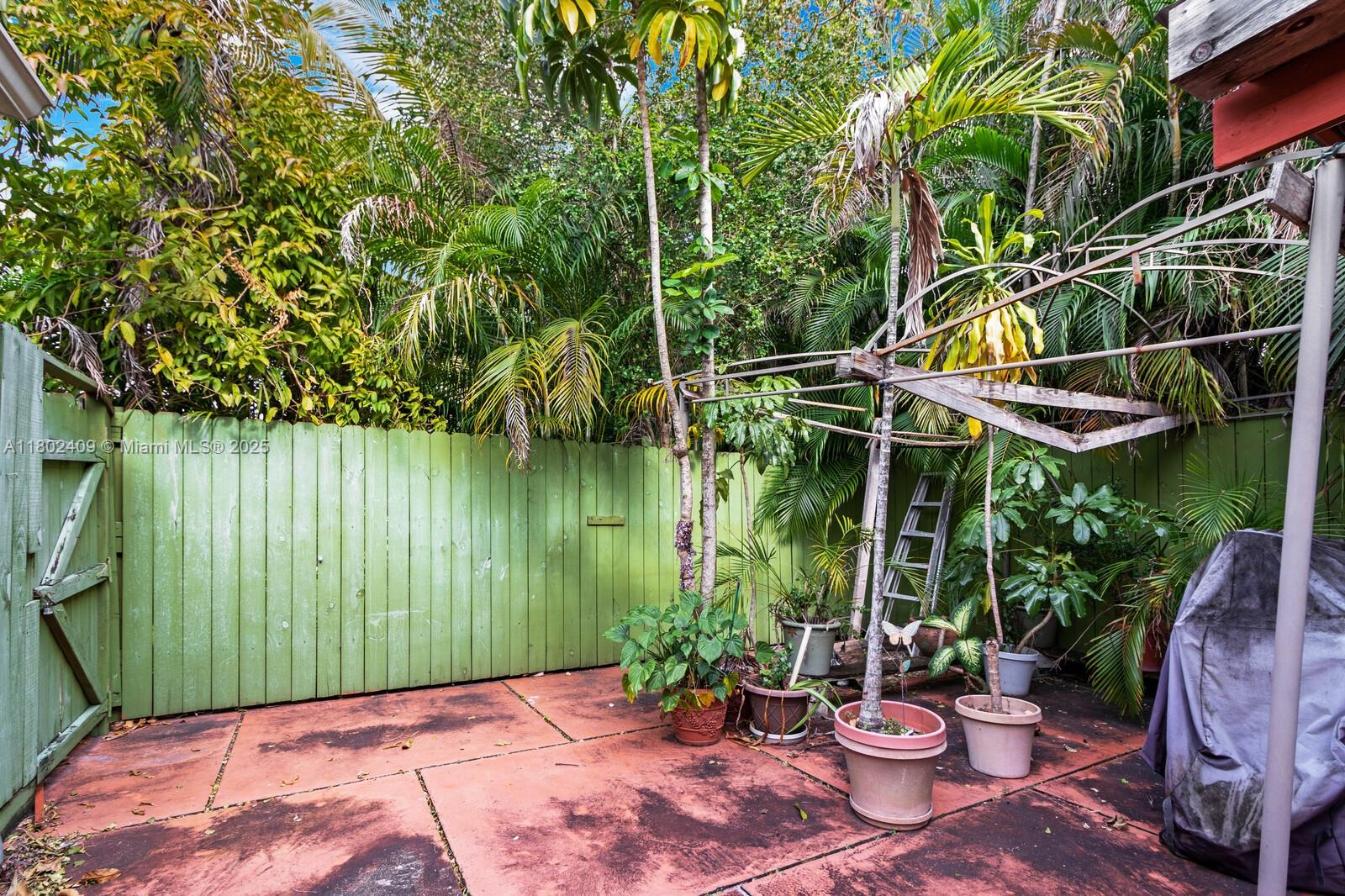 CORAL GATE SEC B - Residential