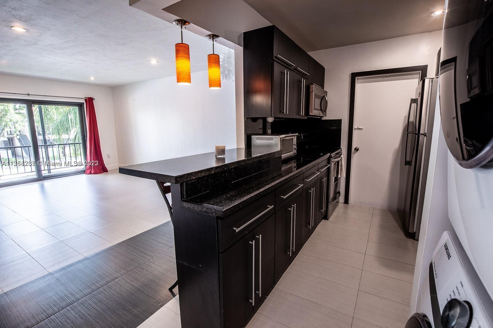 VENETIAN PALMS CONDO - Residential