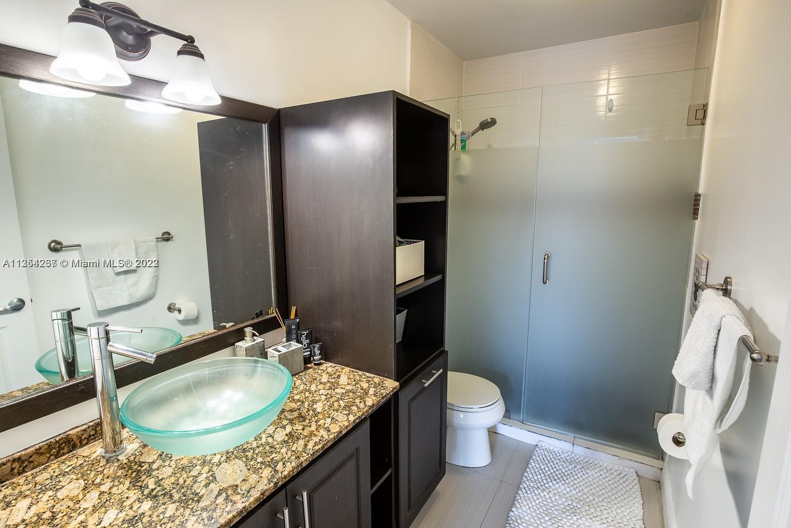 VENETIAN PALMS CONDO - Residential