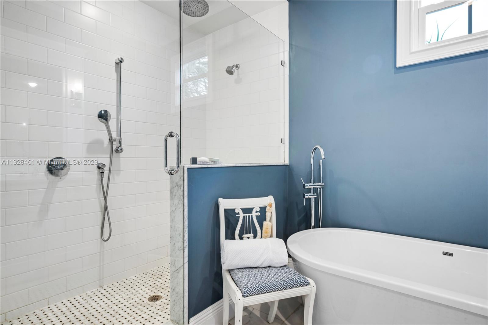 SEA DUNES - Residential