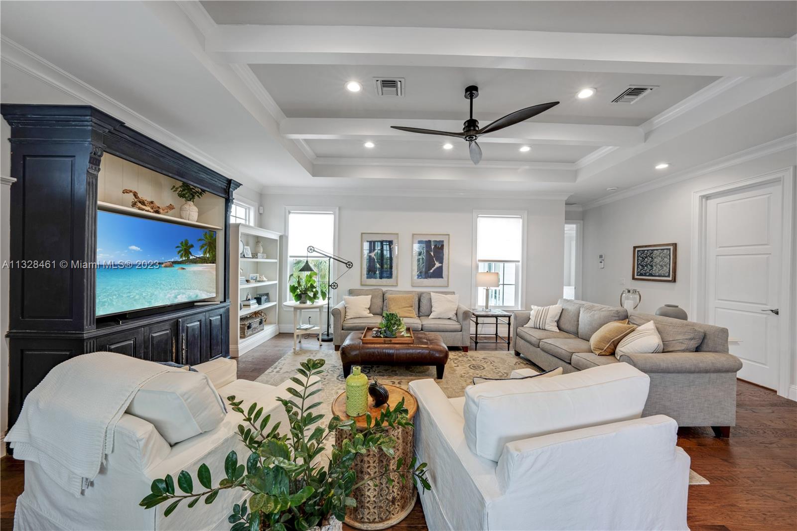 SEA DUNES - Residential