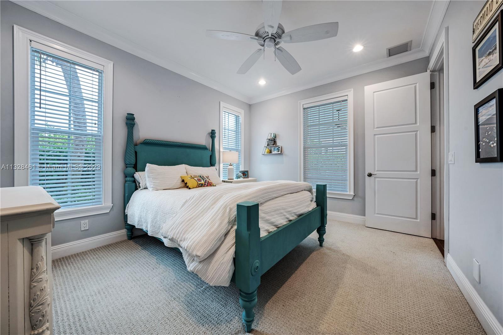 SEA DUNES - Residential