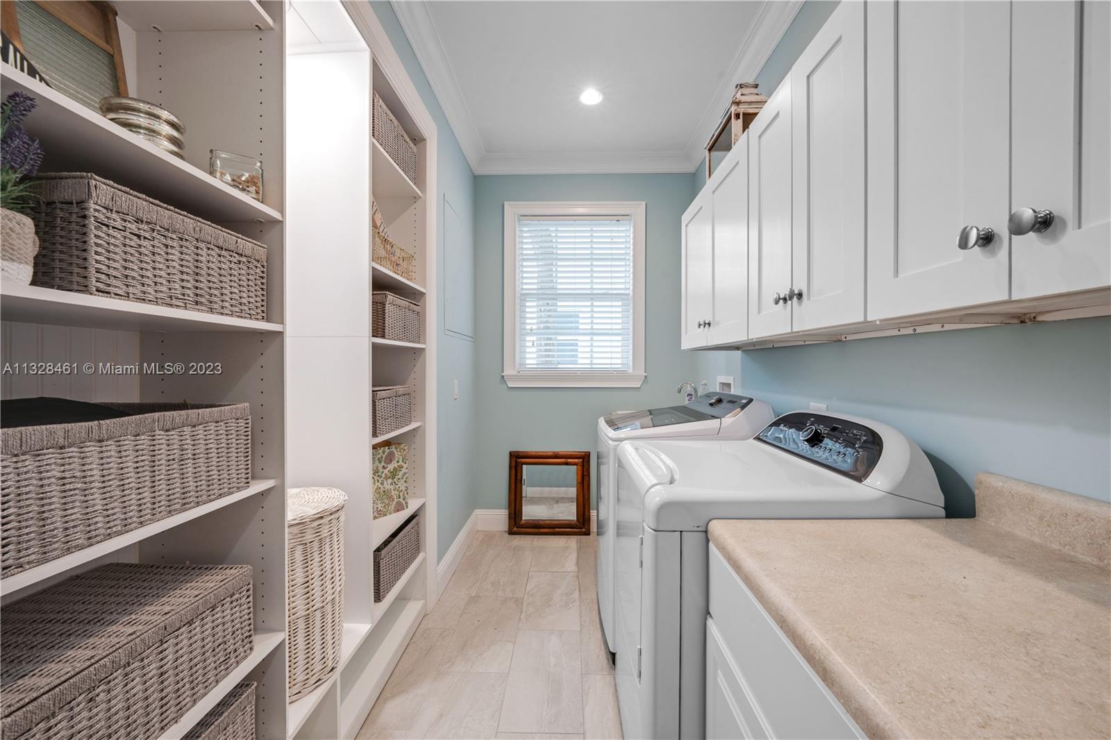 SEA DUNES - Residential