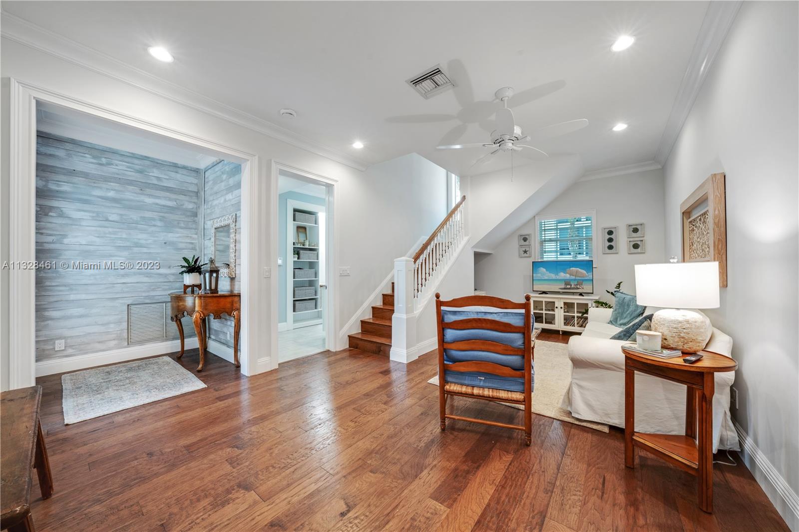 SEA DUNES - Residential