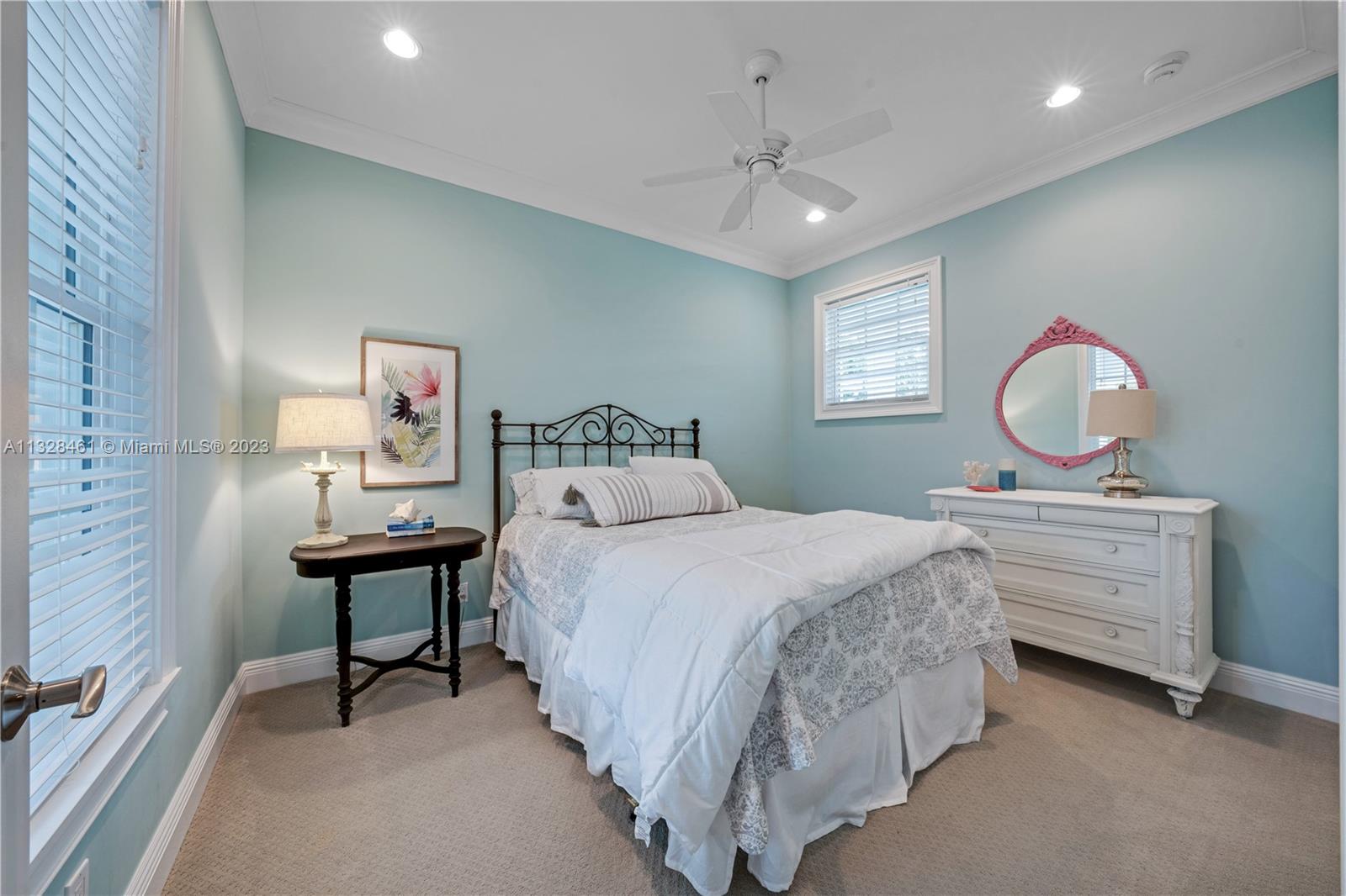 SEA DUNES - Residential