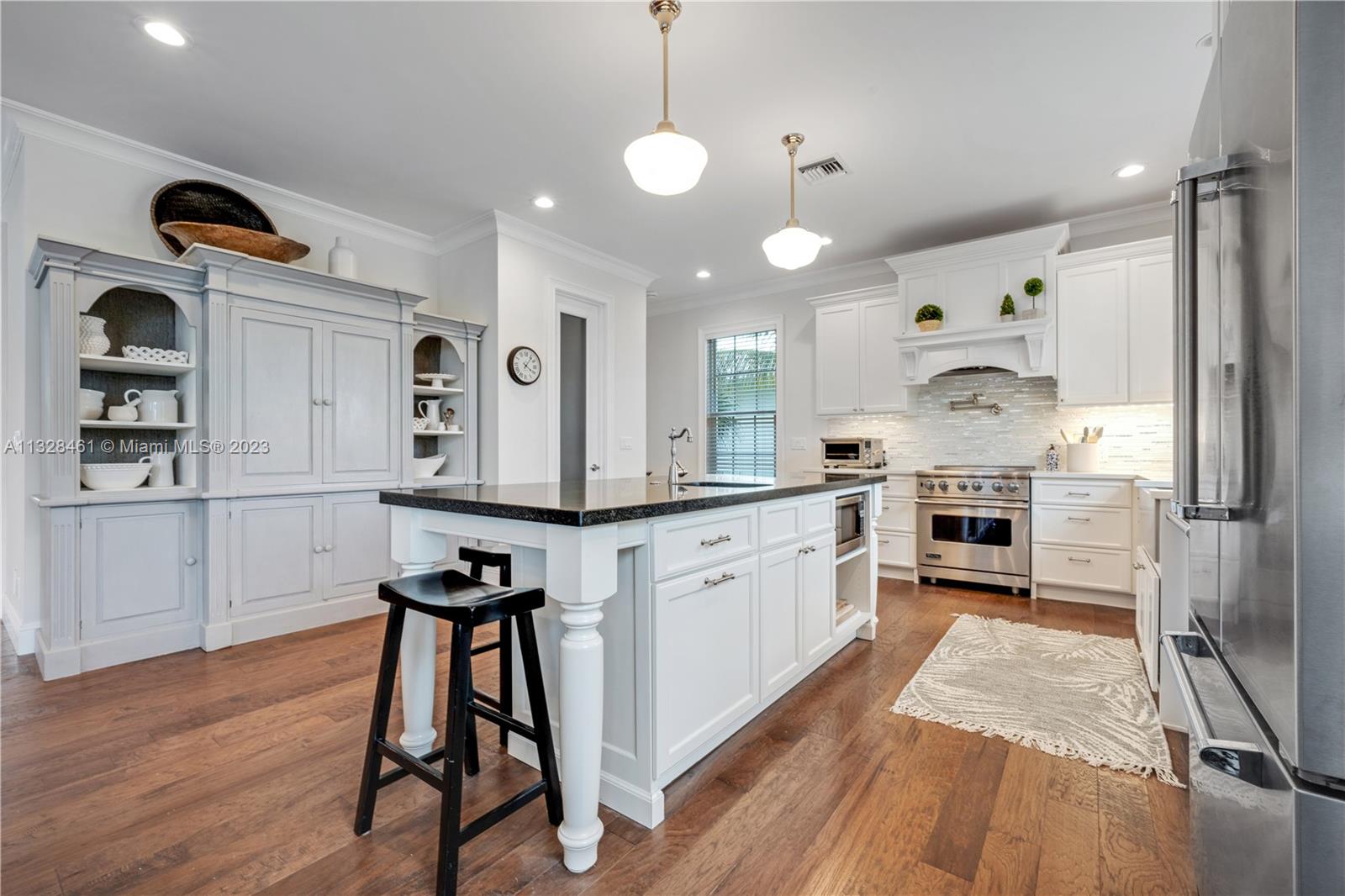 SEA DUNES - Residential