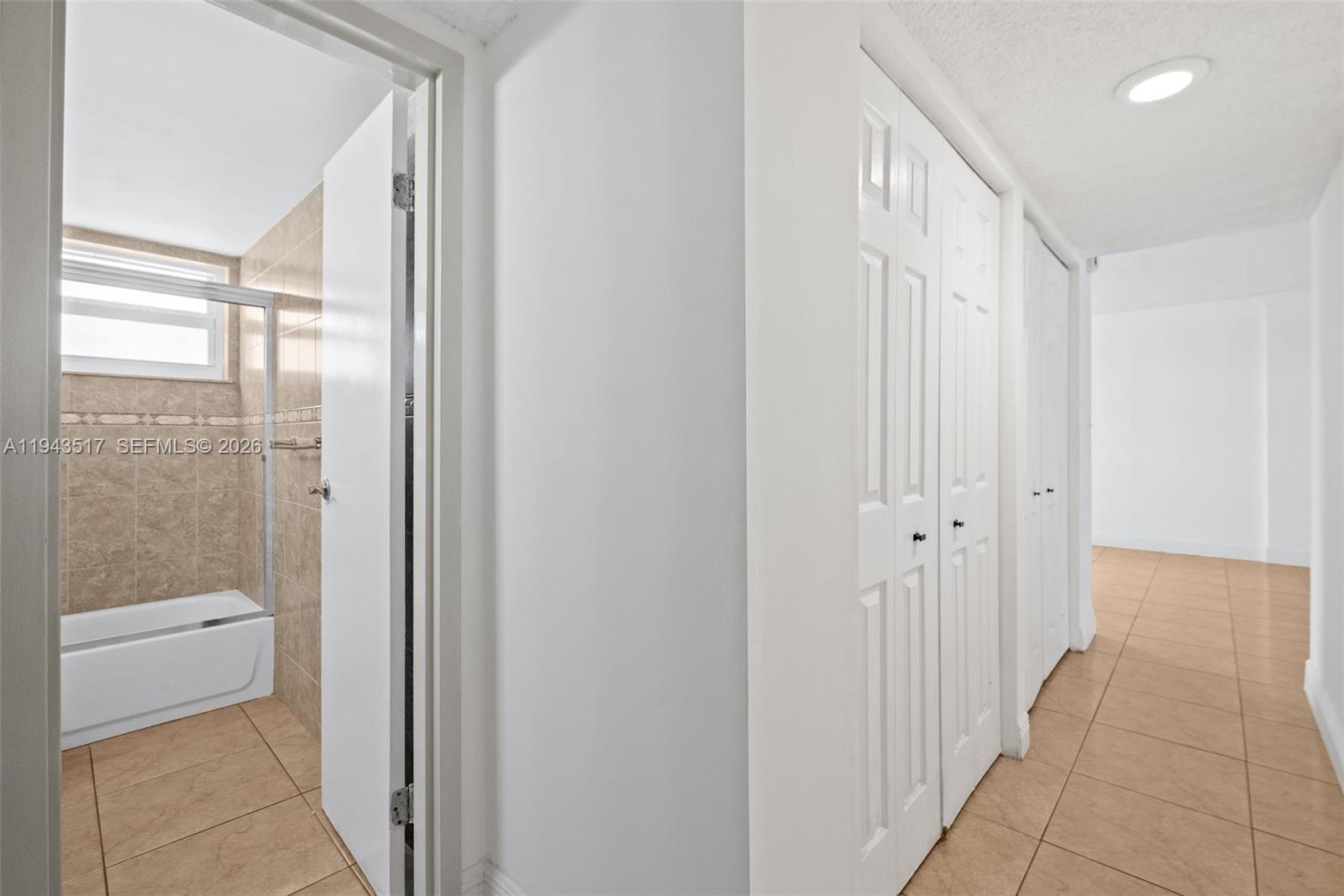 EL CONQUISTADOR NORTH CON - Residential Lease