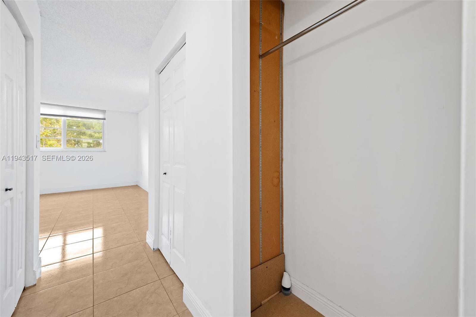 EL CONQUISTADOR NORTH CON - Residential Lease