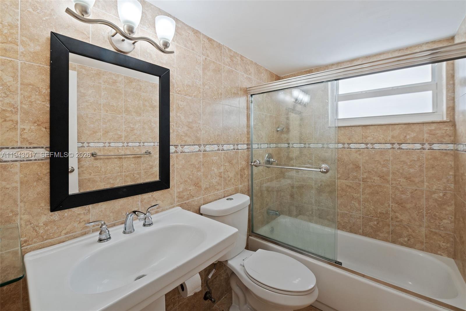 EL CONQUISTADOR NORTH CON - Residential Lease