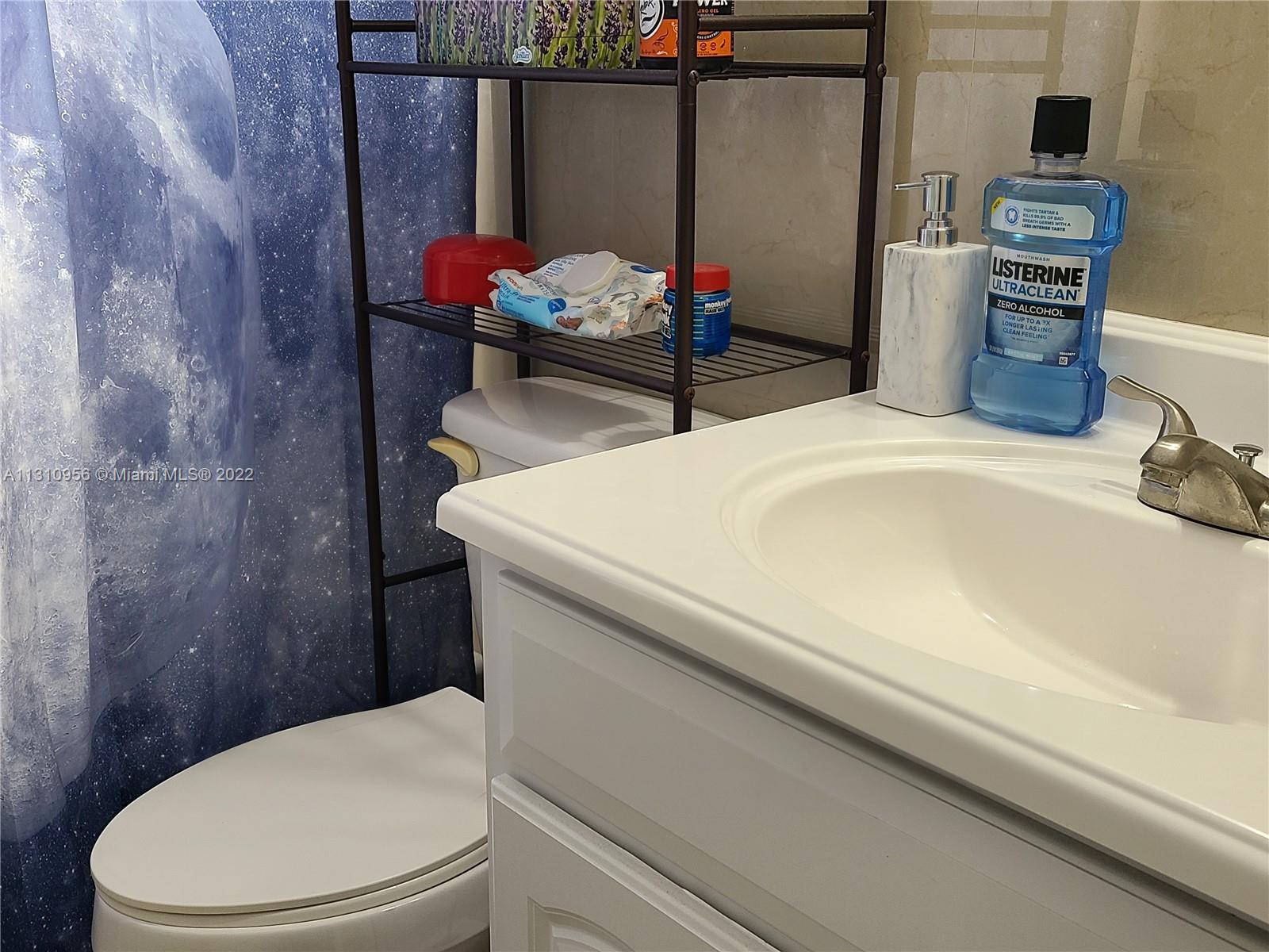 SUNSET PALMS WEST CONDO - Residential Lease