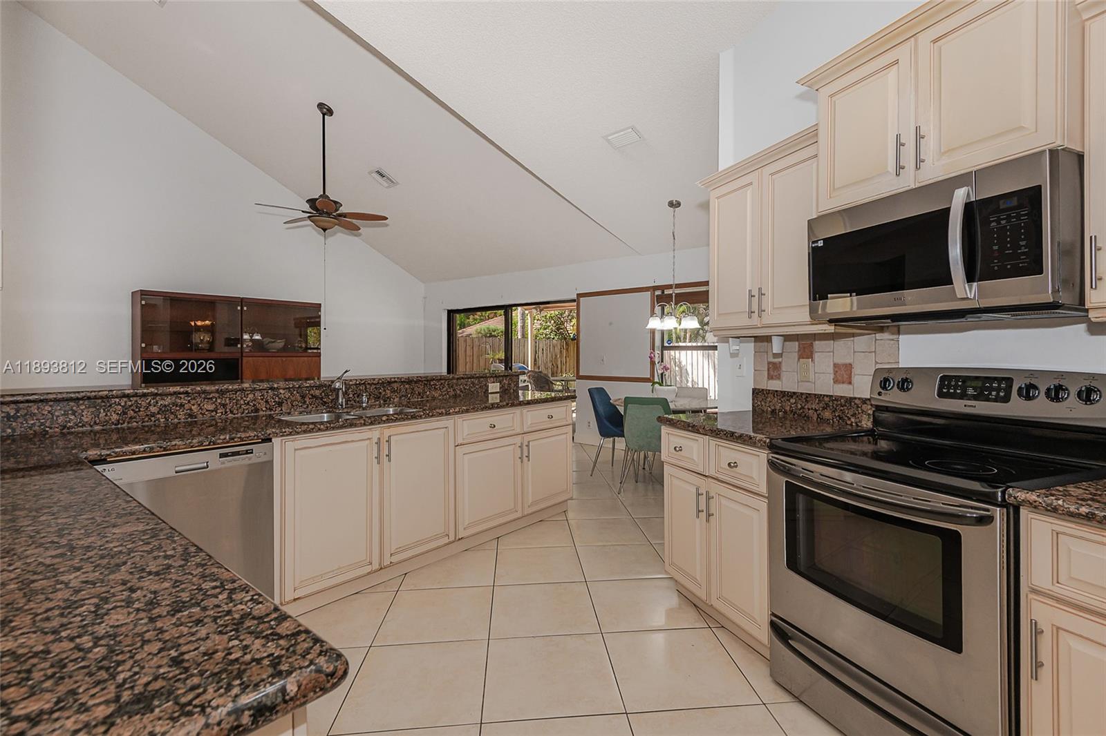 JACARANDA PARCEL 101 - Residential