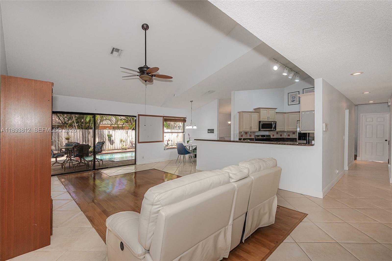 JACARANDA PARCEL 101 - Residential