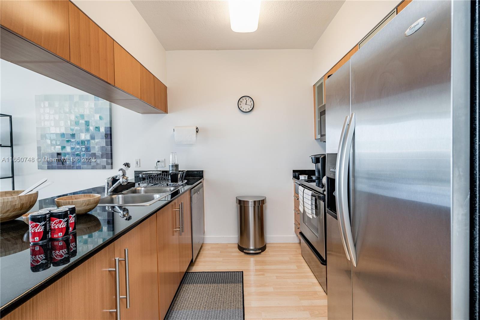 1750 N Bayshore Dr 3906