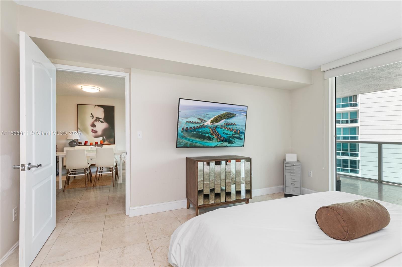 2101 Brickell Ave 2409