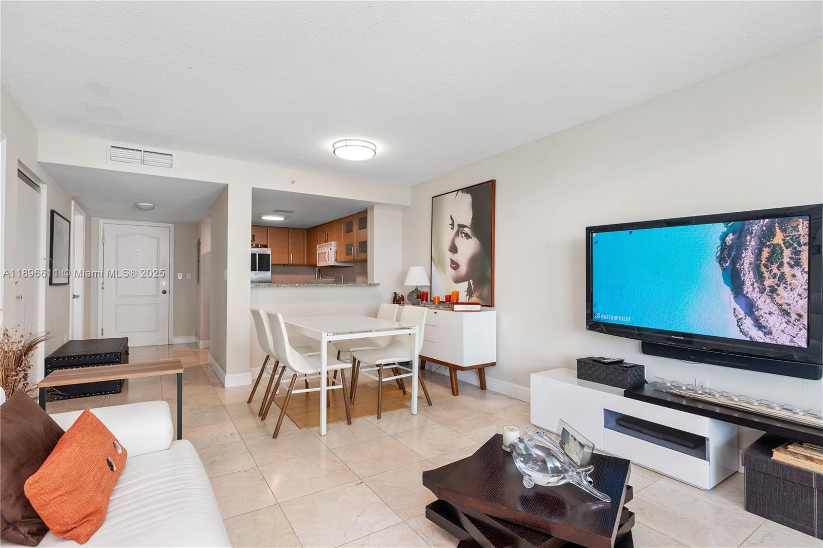 SKYLINE ON BRICKELL CONDO - Residential