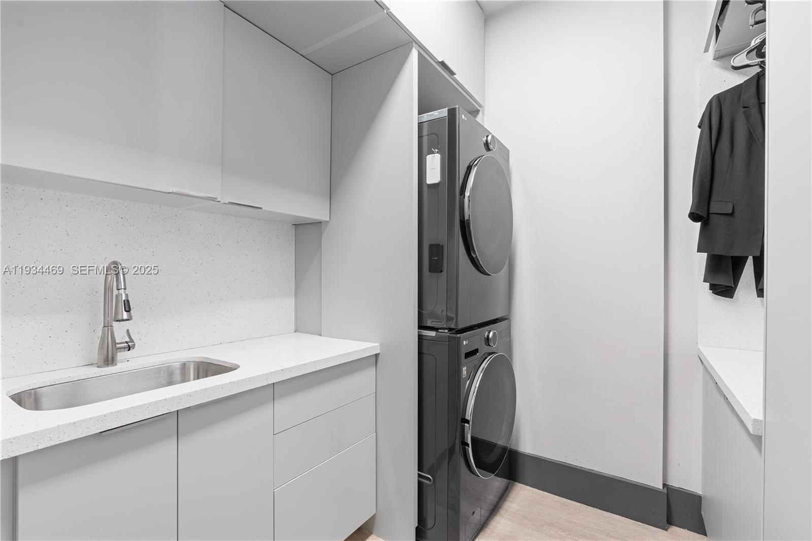 FRANKLIN PROPERTY - Residential