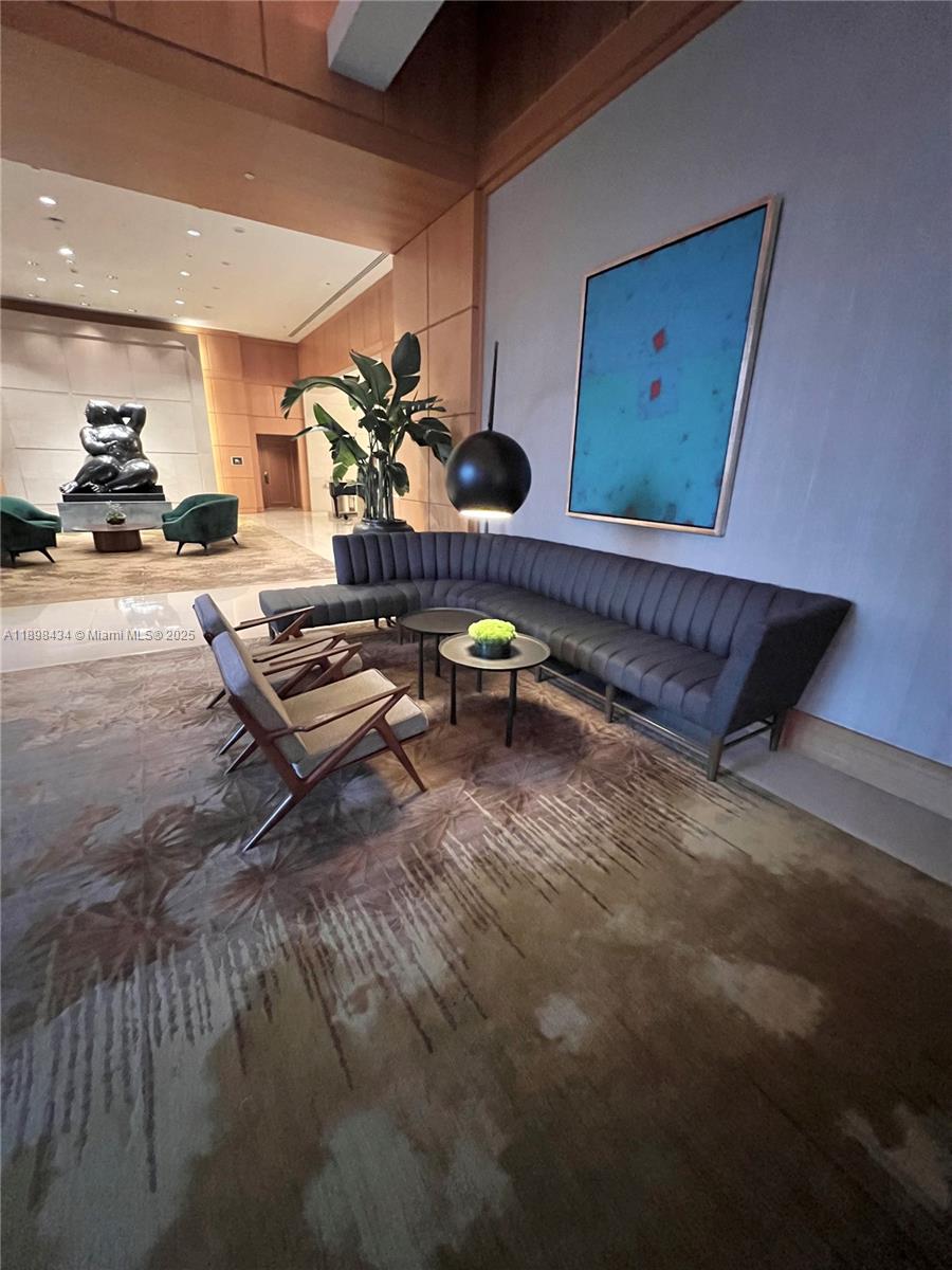 MILLENNIUM TOWER CONDOMIN - Residential Lease