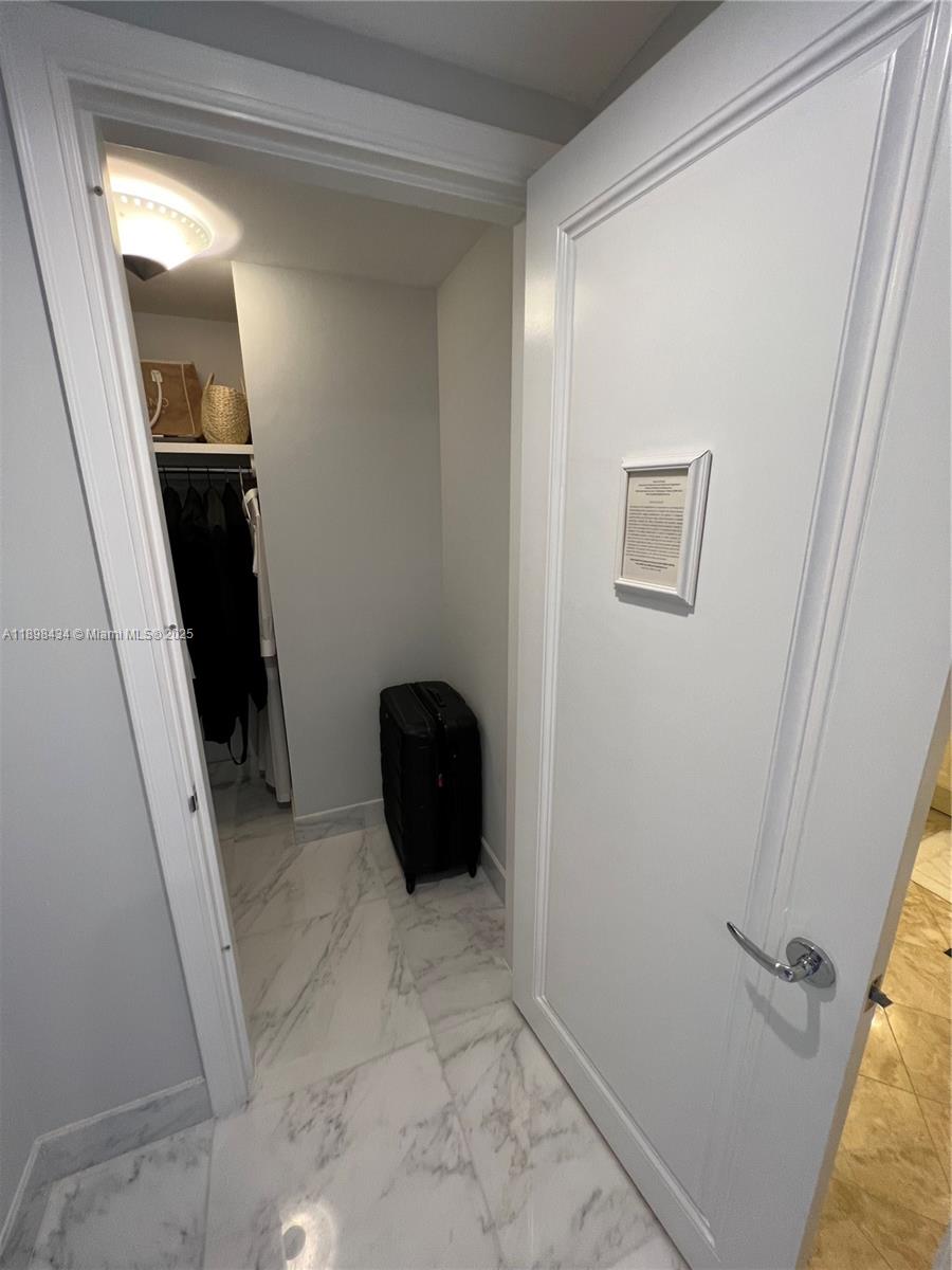 MILLENNIUM TOWER CONDOMIN - Residential Lease