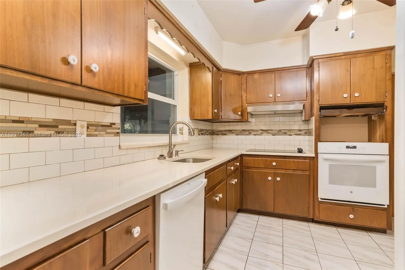 Palmetto Bay, Florida 33157, United States, 3 Bedrooms Bedrooms, ,2 BathroomsBathrooms,Residential,Active,238653