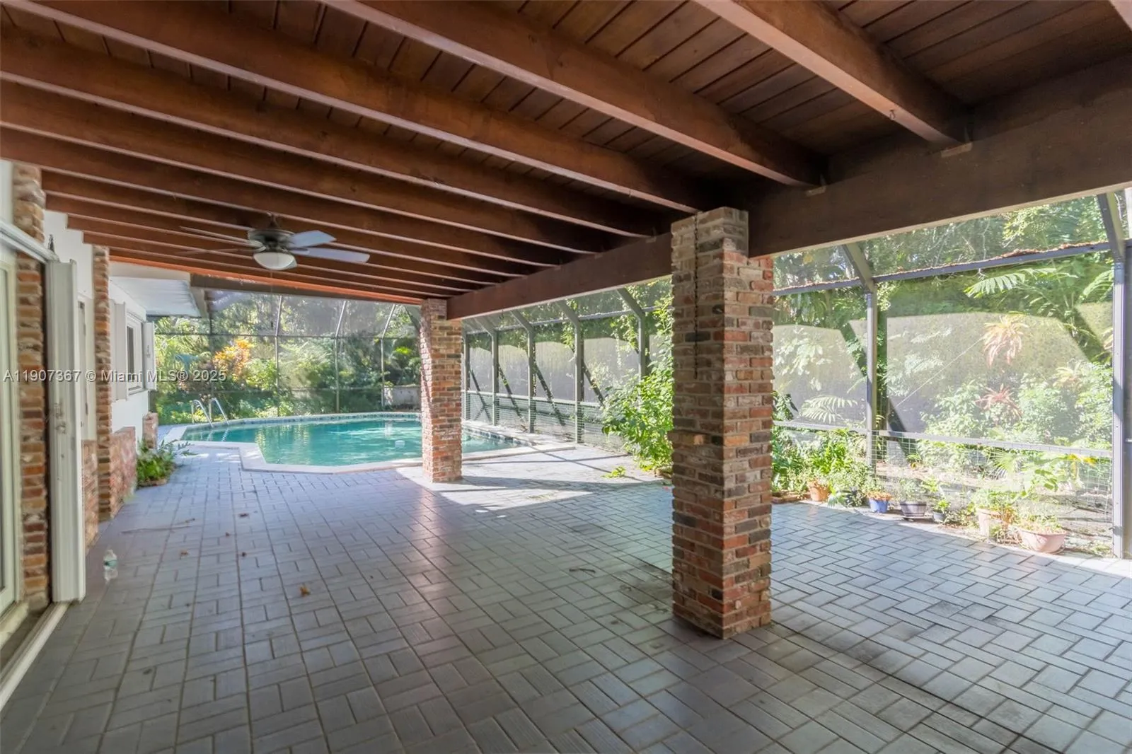 Palmetto Bay, Florida 33157, United States, 3 Bedrooms Bedrooms, ,2 BathroomsBathrooms,Residential,Active,238653