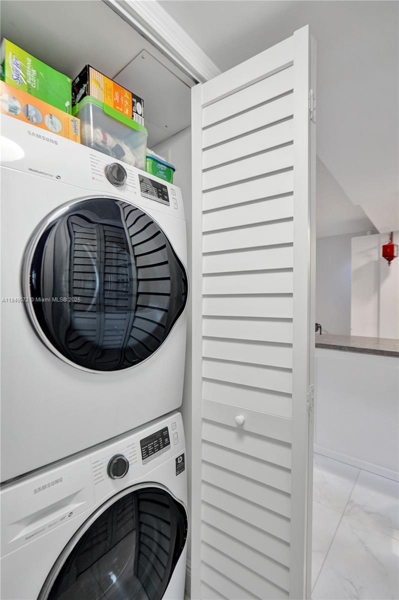 GREENS OF INVERRARY PHASE - Residential