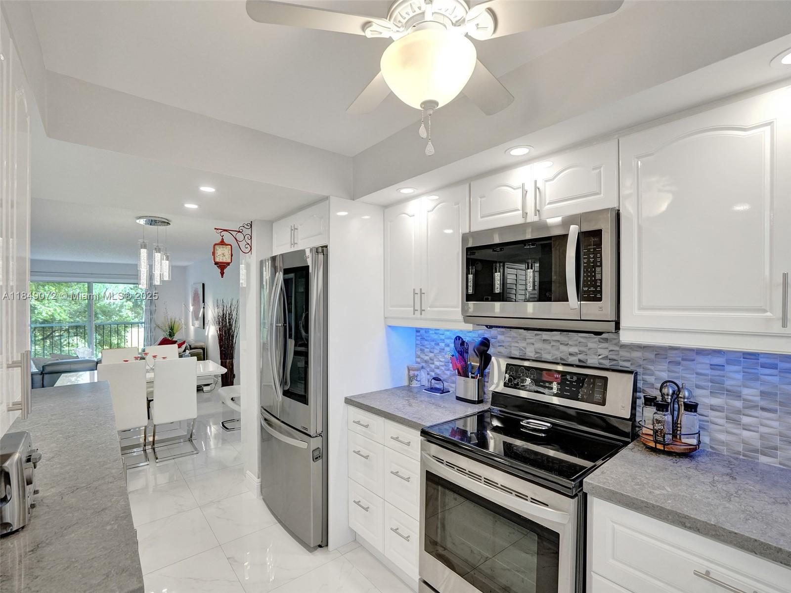 GREENS OF INVERRARY PHASE - Residential