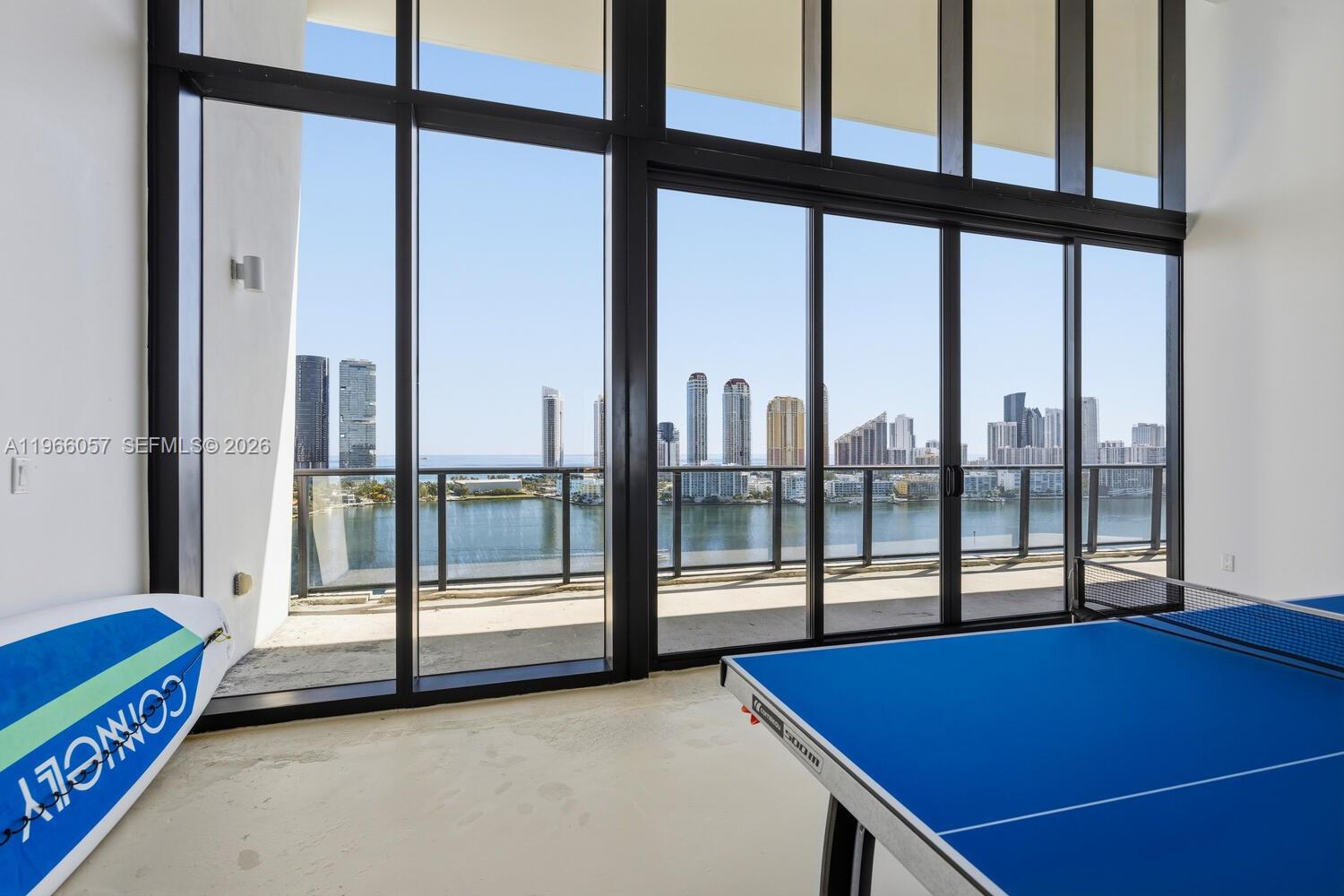 PRIVE CONDO - Residential