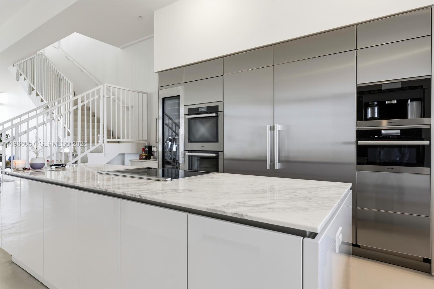 PRIVE CONDO - Residential