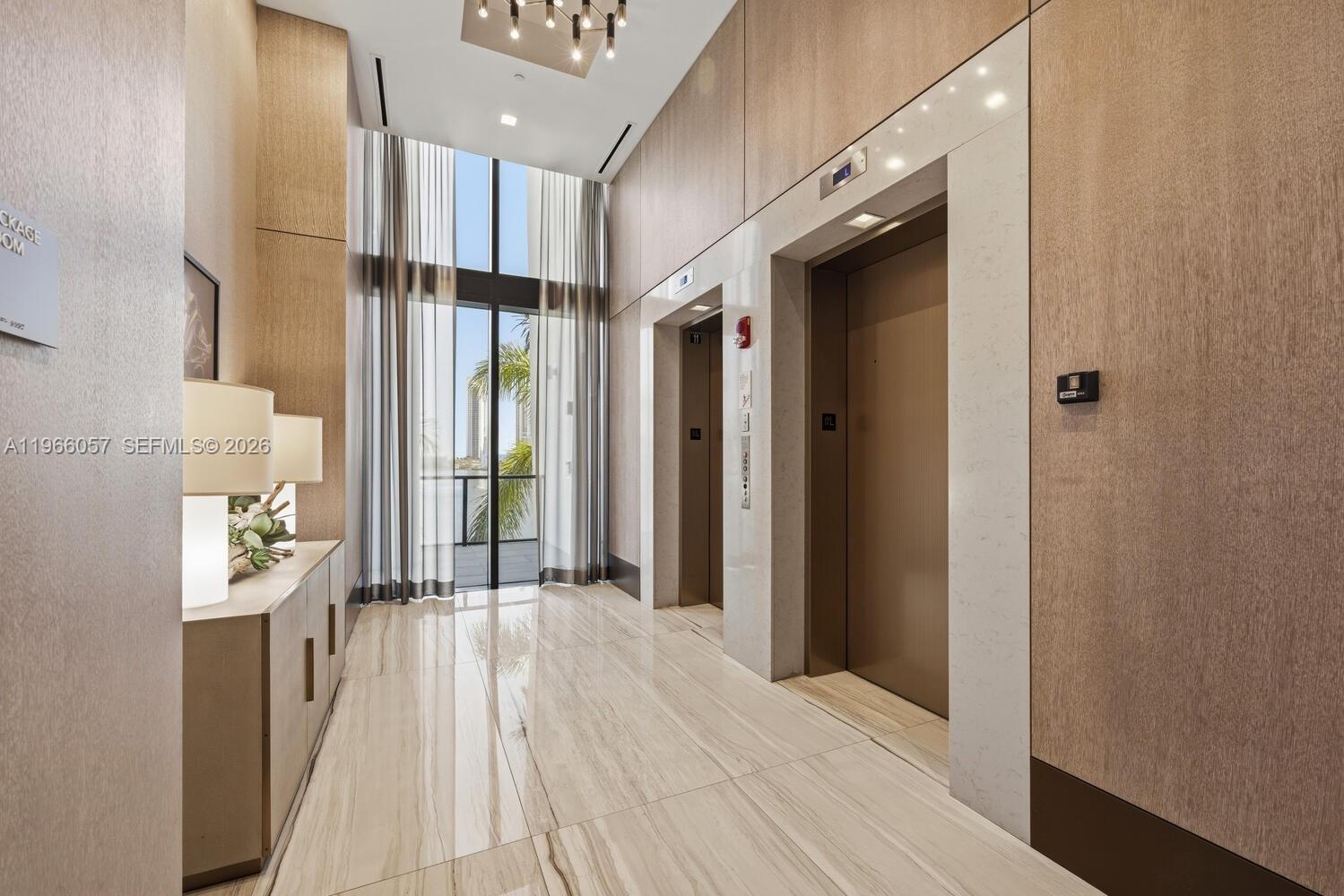 PRIVE CONDO - Residential