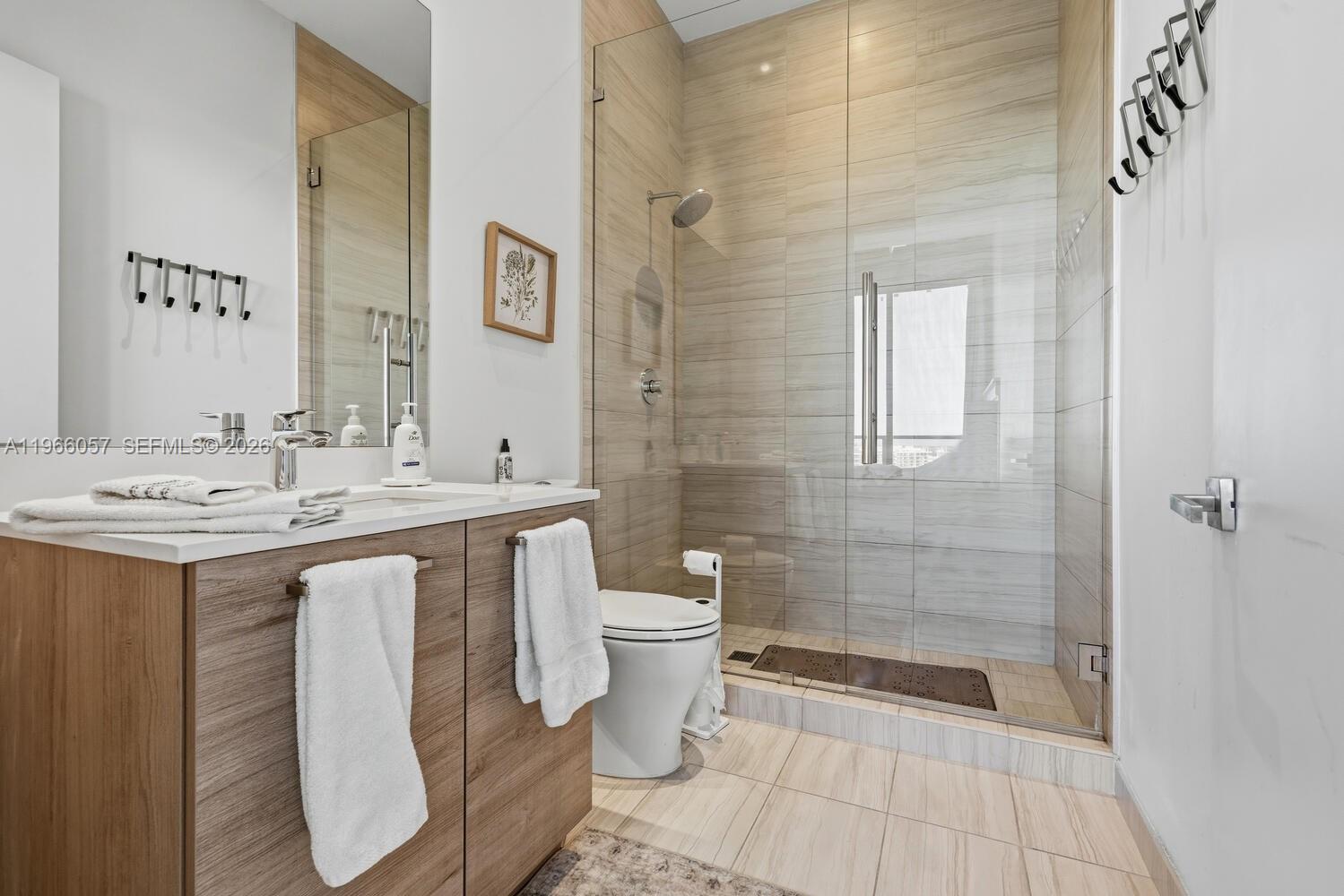 PRIVE CONDO - Residential