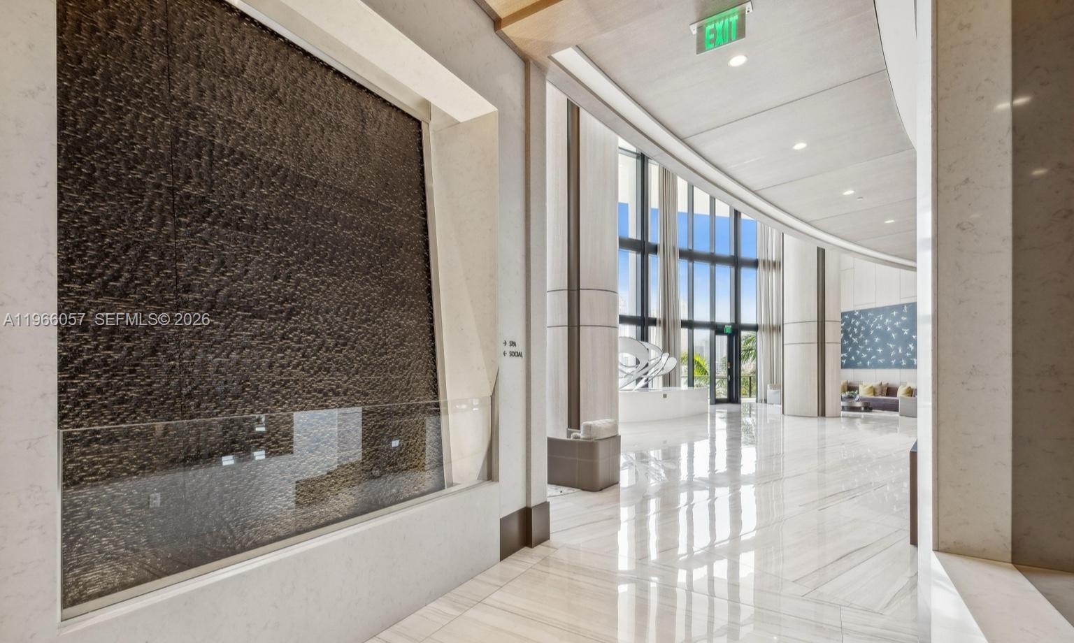 PRIVE CONDO - Residential