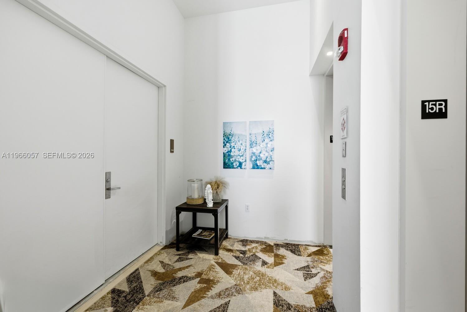 PRIVE CONDO - Residential