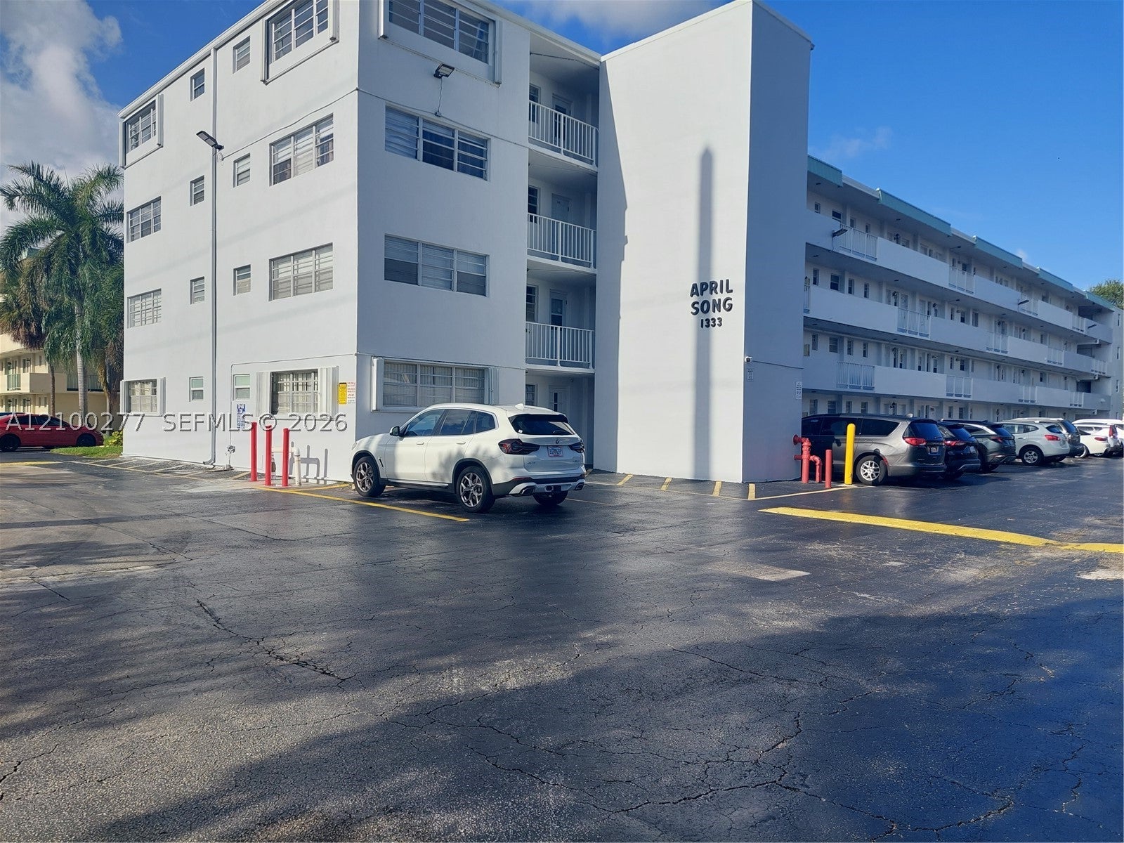 1333 E Hallandale Beach Blvd 115