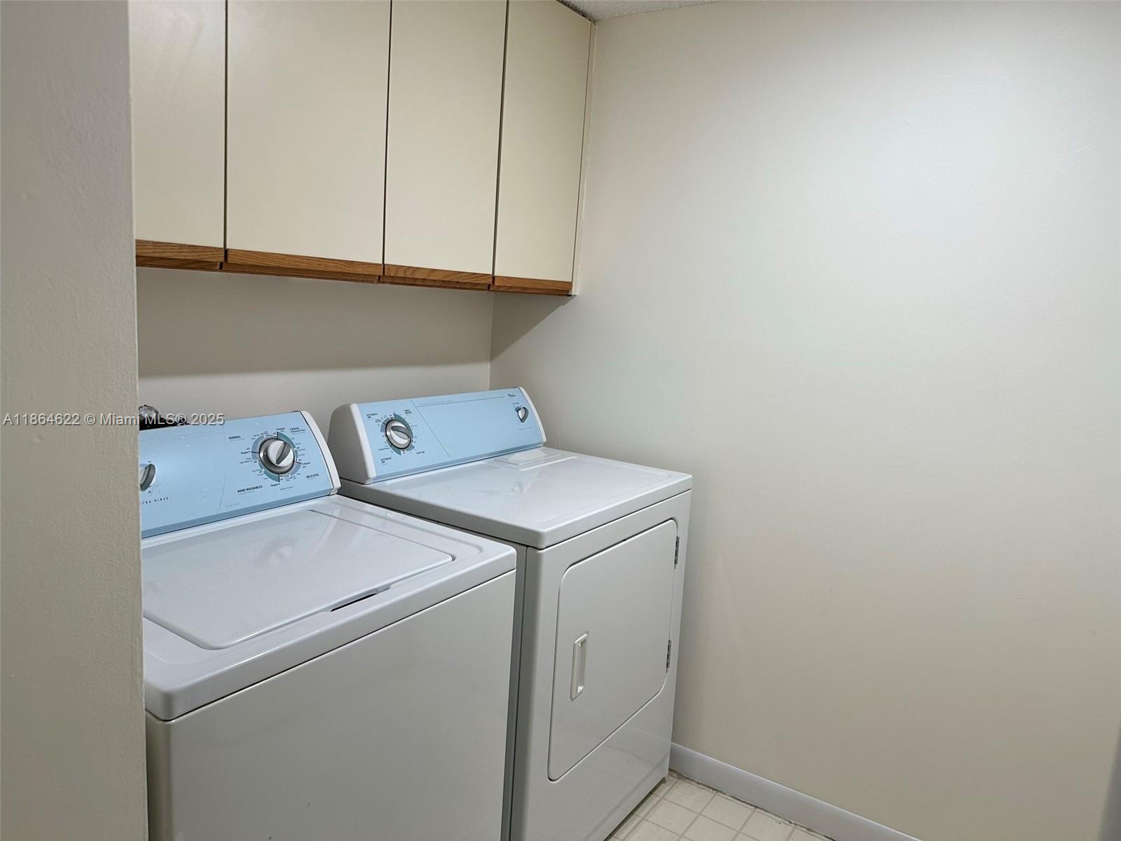 TRADEWINDS / TOWNSHIP[ - Residential Lease