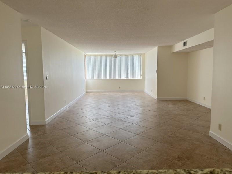 TRADEWINDS / TOWNSHIP[ - Residential Lease