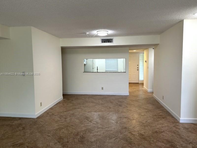 TRADEWINDS / TOWNSHIP[ - Residential Lease