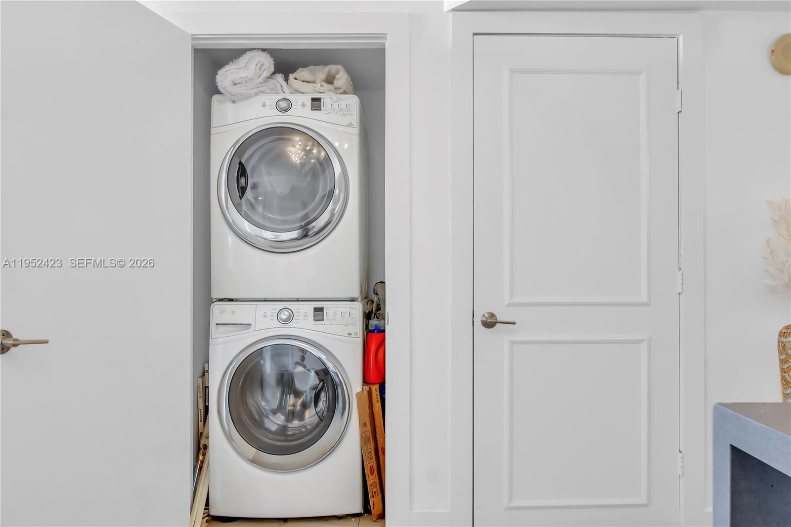 BEACH CLUB THREE CONDO - Residential